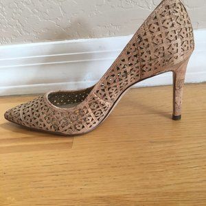 Ann Taylor Laser cut Bamboo Pumps